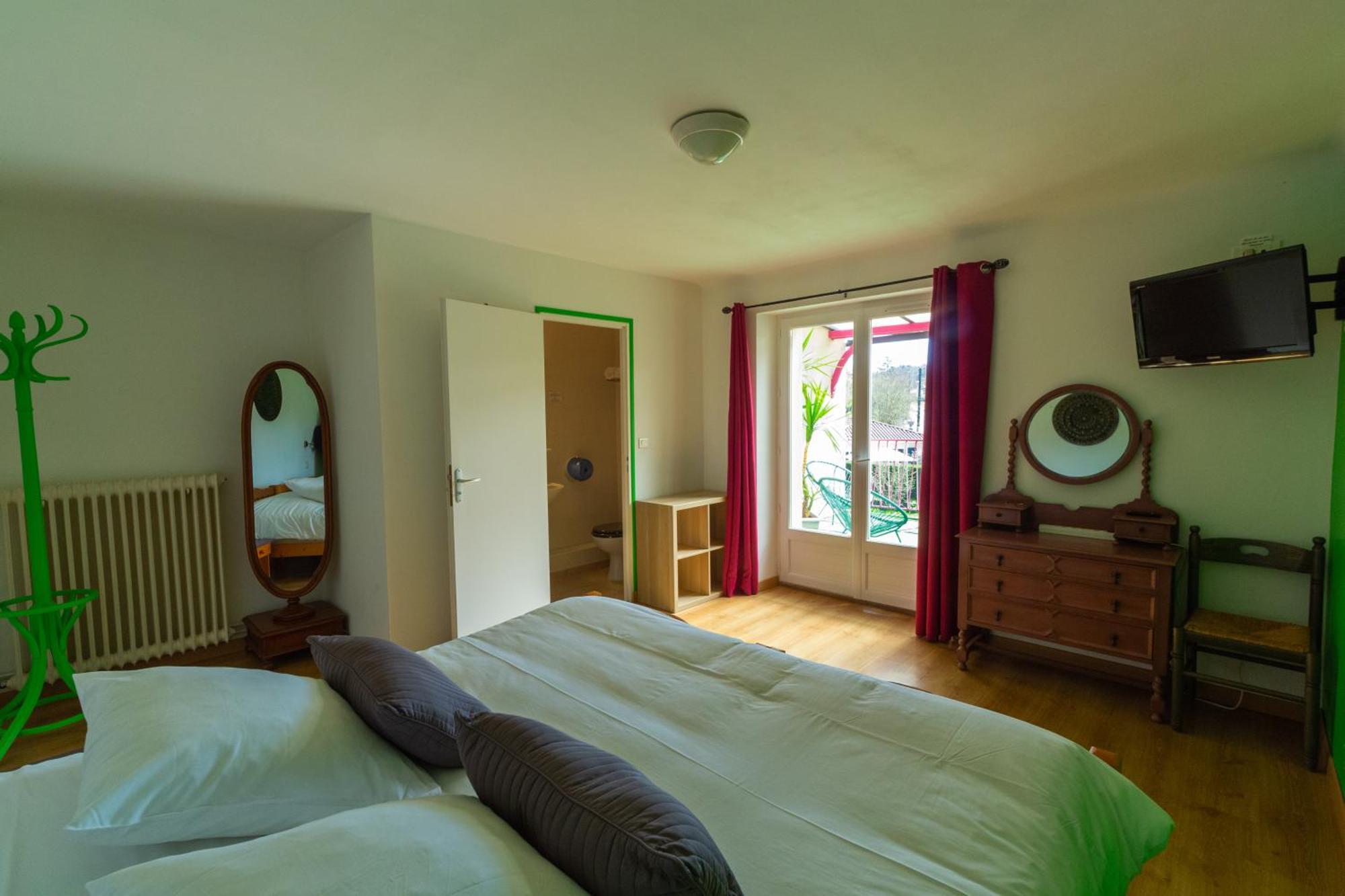 Hotel La Barguelonne Montcuq 外观 照片