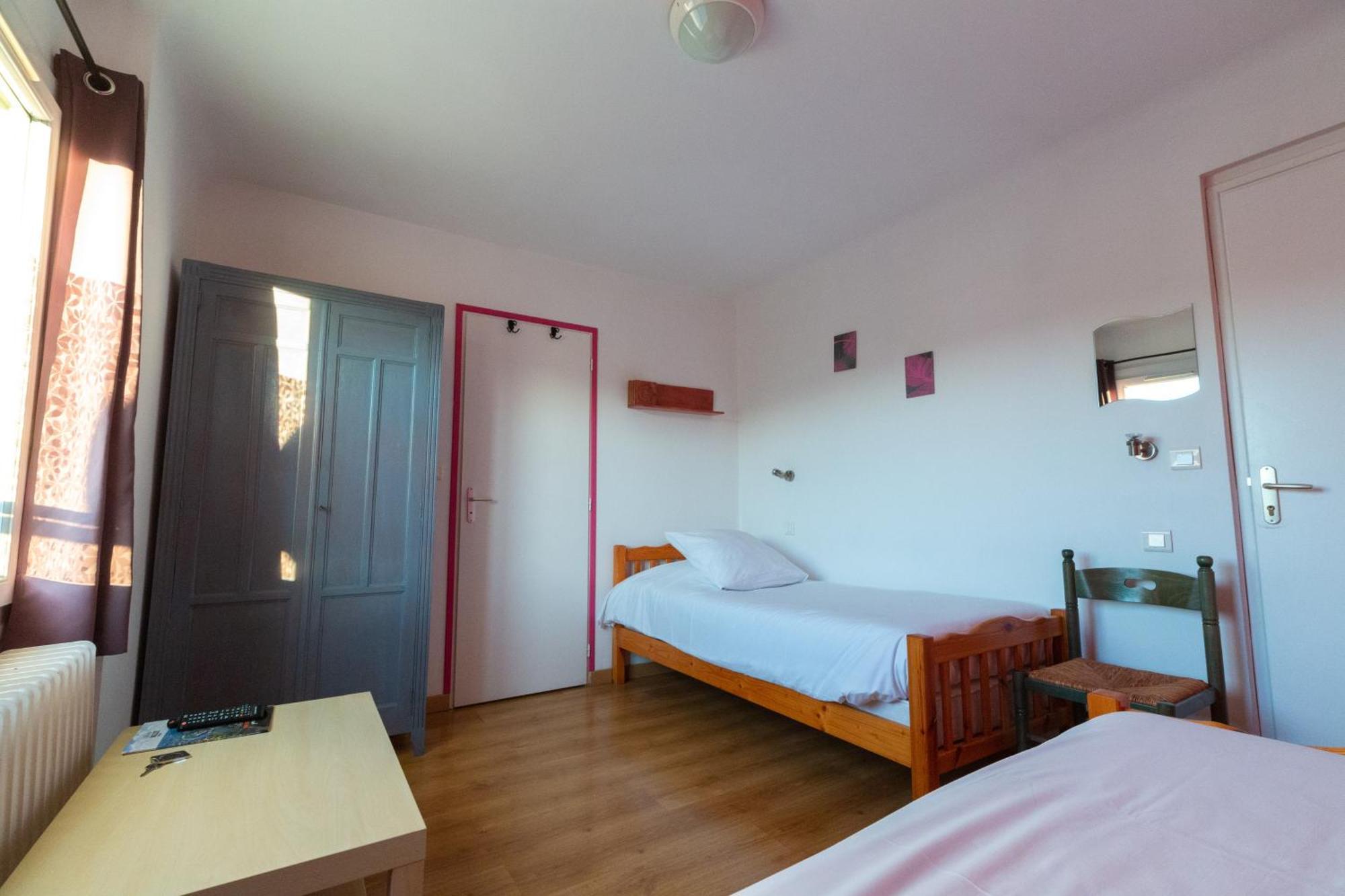 Hotel La Barguelonne Montcuq 外观 照片